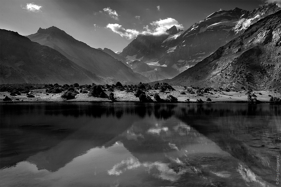 Черно белые фотографии гор