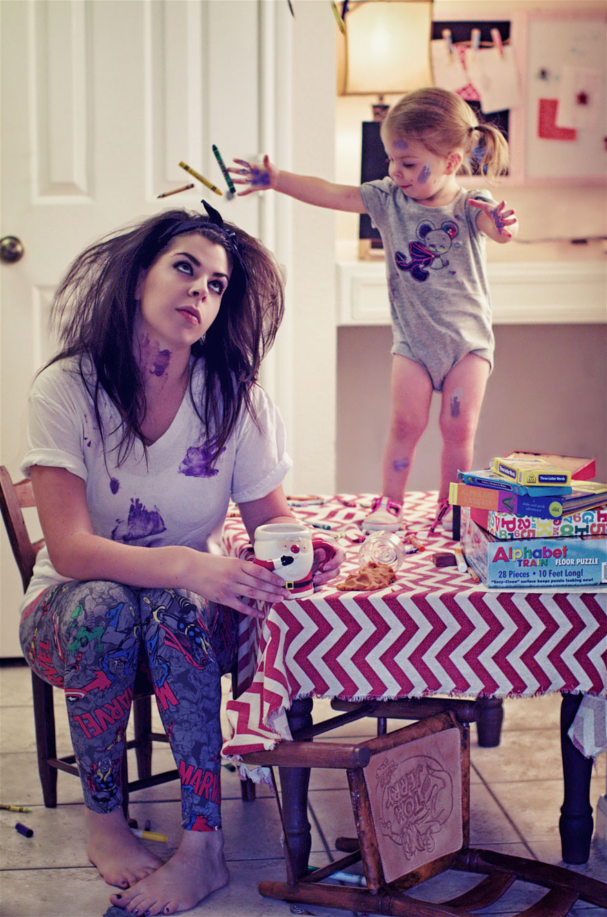 Фотография: Как на самом деле выглядит жизнь молодой мамы №5 - BigPicture.ru