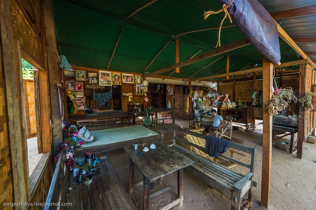 Фотография: Как живут в зажиточной деревне в Бирме? №7 - BigPicture.ru