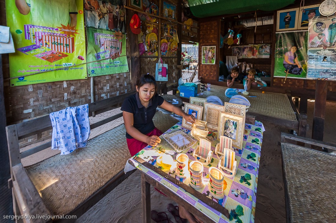 Фотография: Как живут в зажиточной деревне в Бирме? №29 - BigPicture.ru