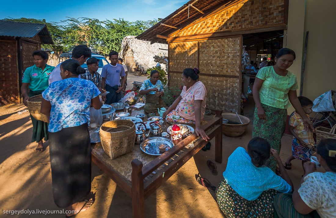 Фотография: Как живут в зажиточной деревне в Бирме? №34 - BigPicture.ru