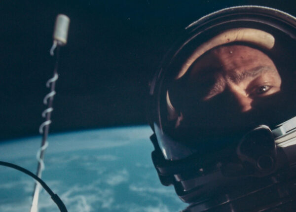 Космический винтаж: старые снимки НАСА уйдут с молотка в Лондоне