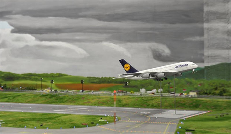 Фотография: Взлетаем! Самая большая модель аэропорта в мире №15 - BigPicture.ru