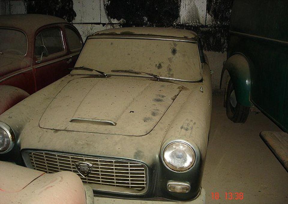 Фотография: Как спрятанные и забытые коллекции автомобилей находили новых владельцев №12 - BigPicture.ru