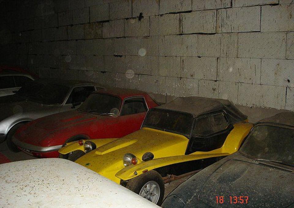 Фотография: Как спрятанные и забытые коллекции автомобилей находили новых владельцев №15 - BigPicture.ru
