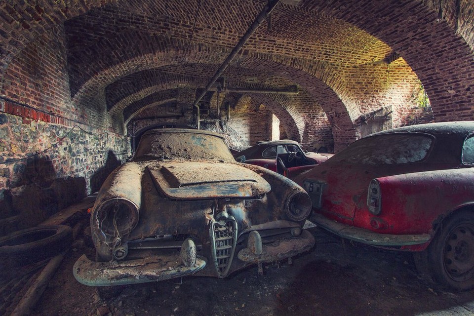Фотография: Как спрятанные и забытые коллекции автомобилей находили новых владельцев №17 - BigPicture.ru