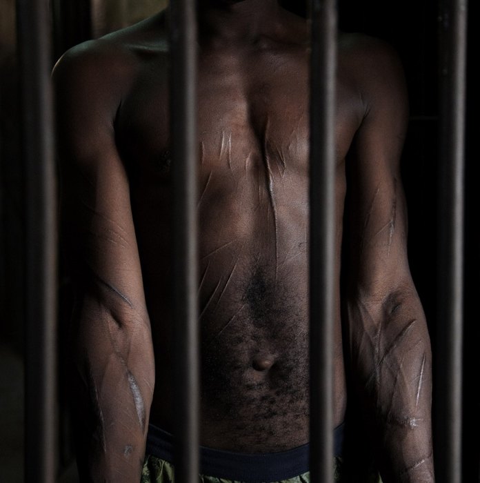 Фотография: Тюрьма для подростков в Сьерра-Леоне: вот где настоящий ад! №3 - BigPicture.ru