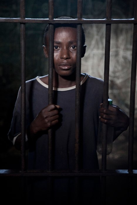 Фотография: Тюрьма для подростков в Сьерра-Леоне: вот где настоящий ад! №8 - BigPicture.ru
