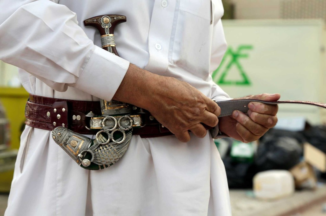 Фотография: Как идет торговля на блошином рынке в Саудовской Аравии №10 - BigPicture.ru