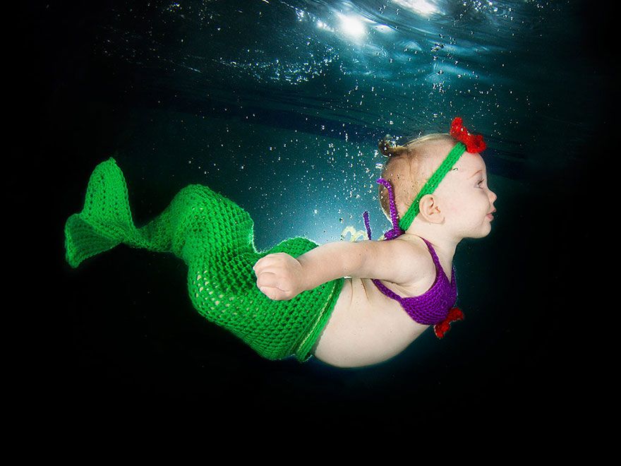 Фотография: Очаровательный фотопроект: детки под водой №4 - BigPicture.ru