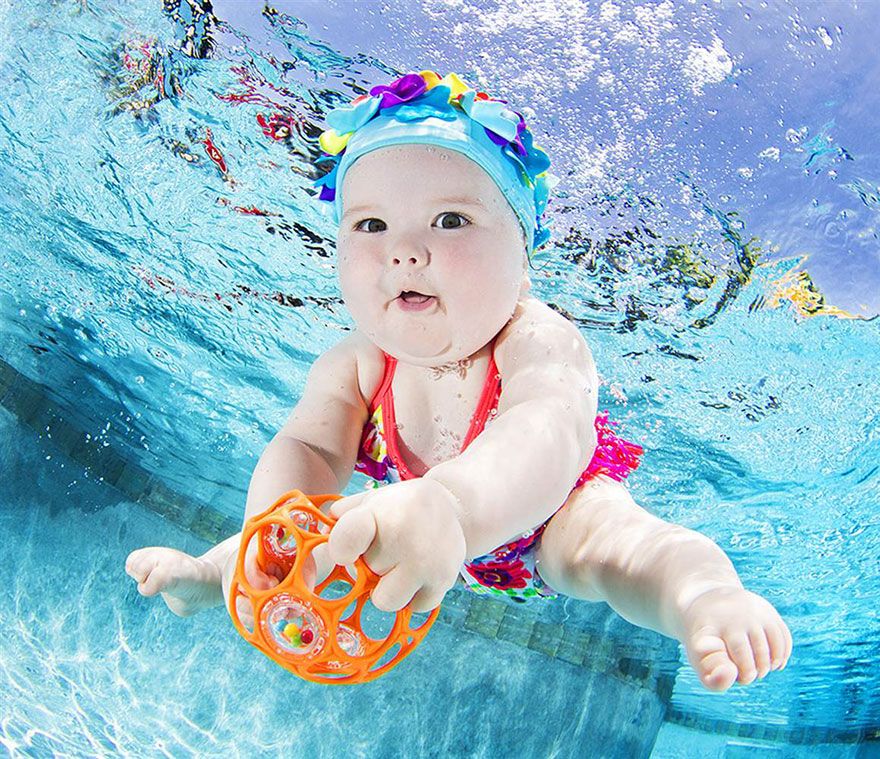 Фотография: Очаровательный фотопроект: детки под водой №5 - BigPicture.ru