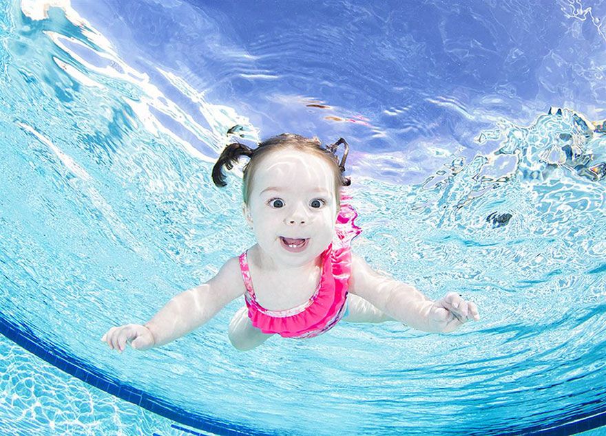 Фотография: Очаровательный фотопроект: детки под водой №6 - BigPicture.ru