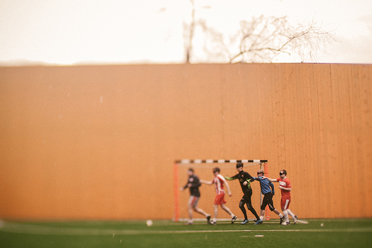 Фотография: В темноте: как играют в футбол слепые №1 - BigPicture.ru