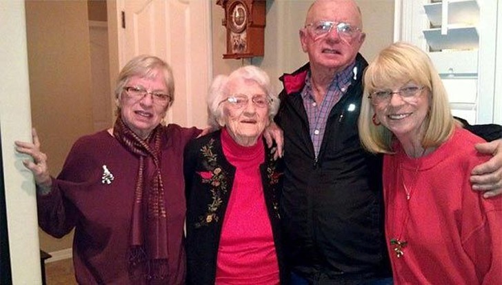 Фотография: Разница в вечность: прабабушки со своими правнуками, чья разница в возрасте составляет больше 100 лет №5 - BigPicture.ru