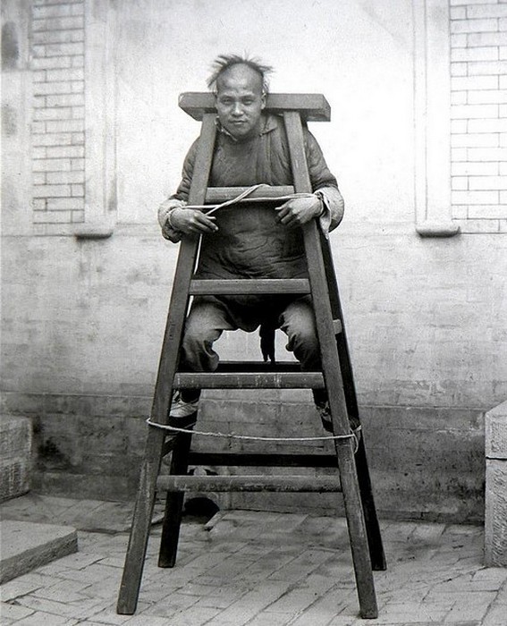 Фотография: 15 шокирующих фотографий наказаний и казней, которые практиковались в Китае в XIX веке №14 - BigPicture.ru
