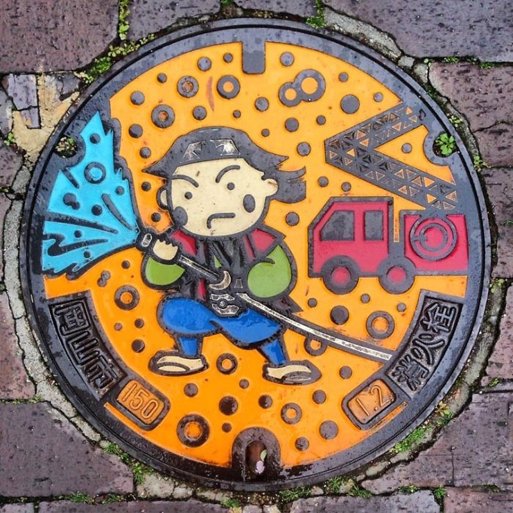 Фотография: Красота под ногами: красивейшие канализационные люки из Японии №8 - BigPicture.ru