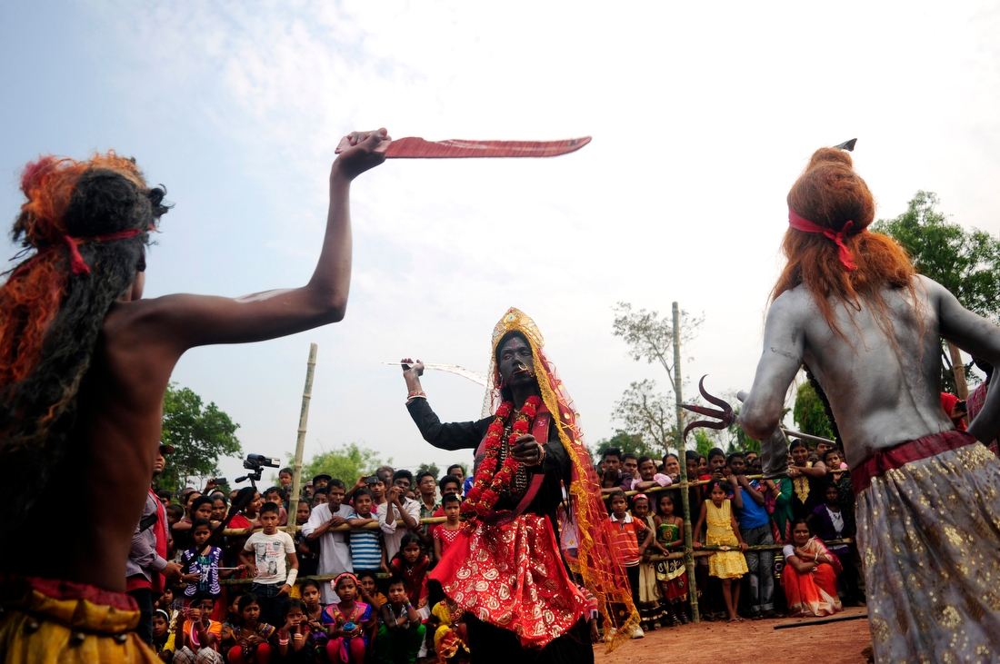 Фотография: Чарак Пуджа: фестиваль боли в Индии №17 - BigPicture.ru