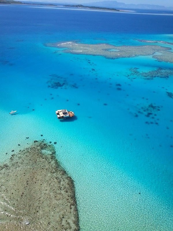 Фотография: Удивительный плавучий бар на Фиджи №15 - BigPicture.ru