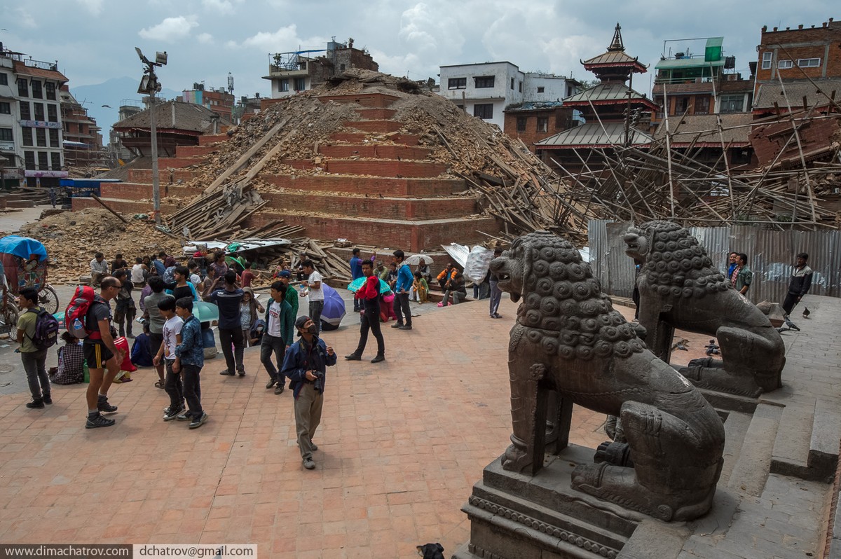 Фотография: Трагедия в Непале: страшный репортаж с места событий №25 - BigPicture.ru
