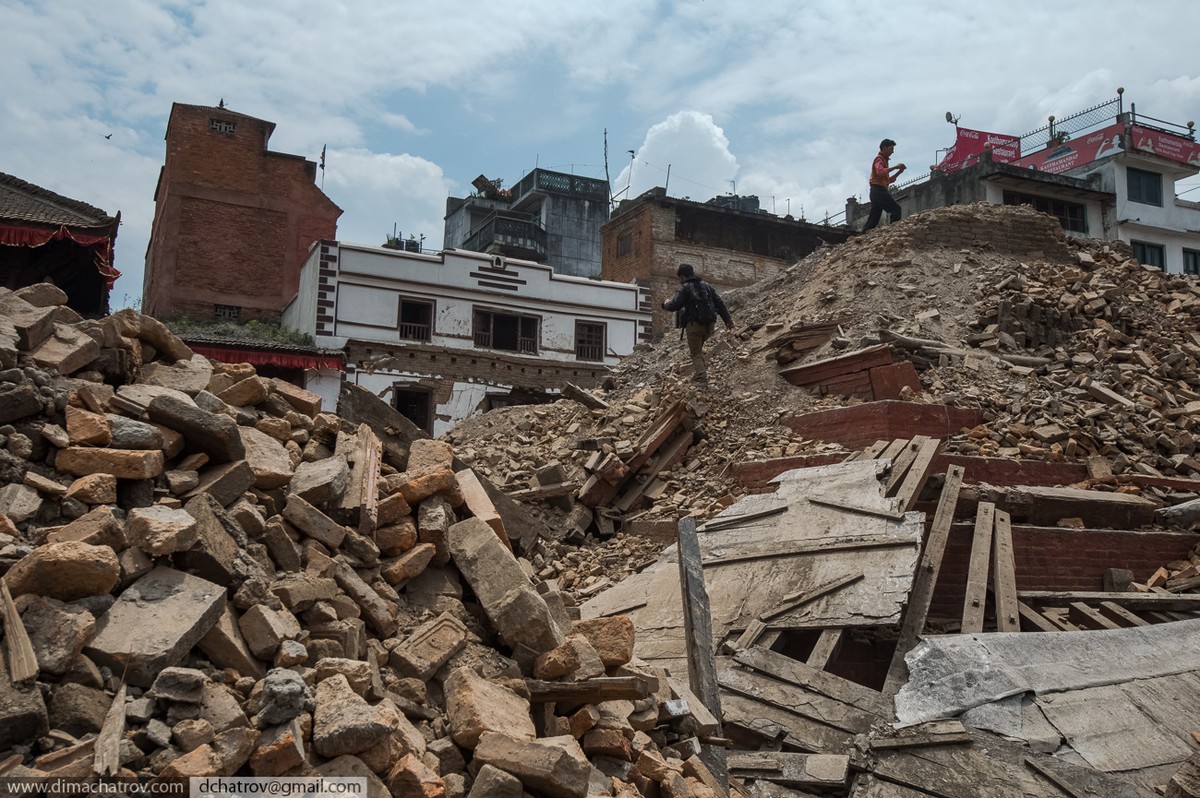 Фотография: Трагедия в Непале: страшный репортаж с места событий №26 - BigPicture.ru