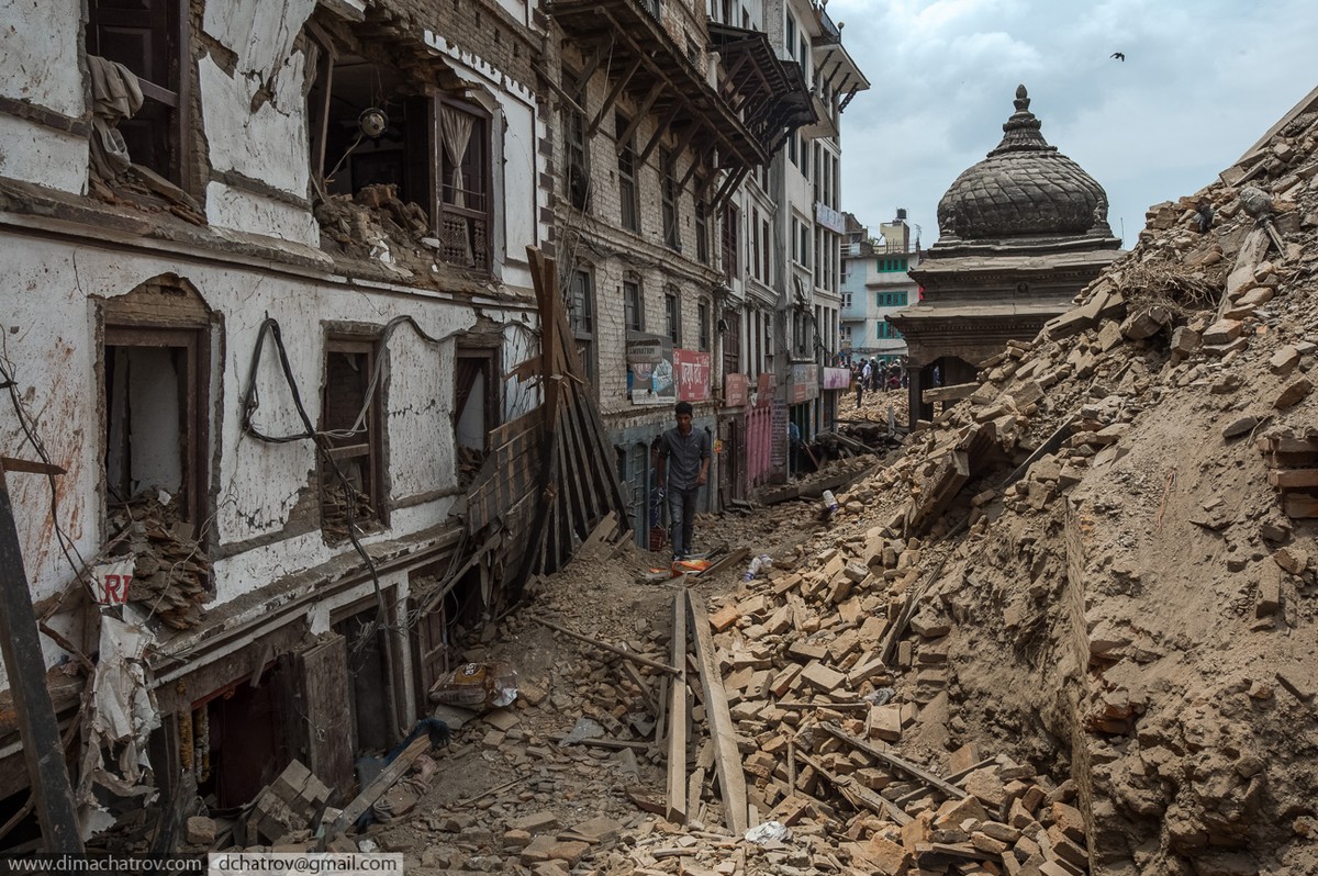 Фотография: Трагедия в Непале: страшный репортаж с места событий №27 - BigPicture.ru