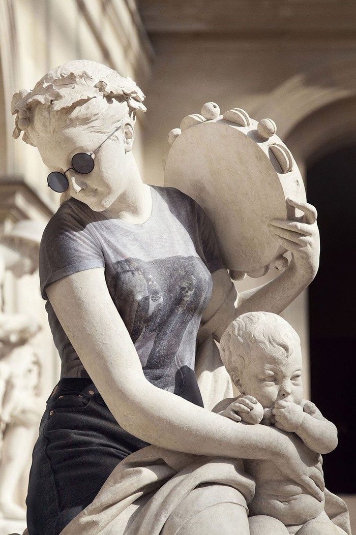 Фотография: Классические скульптуры, одетые как хипстеры №7 - BigPicture.ru