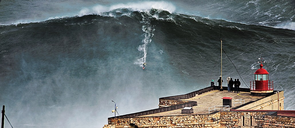 Фотография: 5 самых известных серф-спотов, куда приходят легендарные гигантские волны №5 - BigPicture.ru