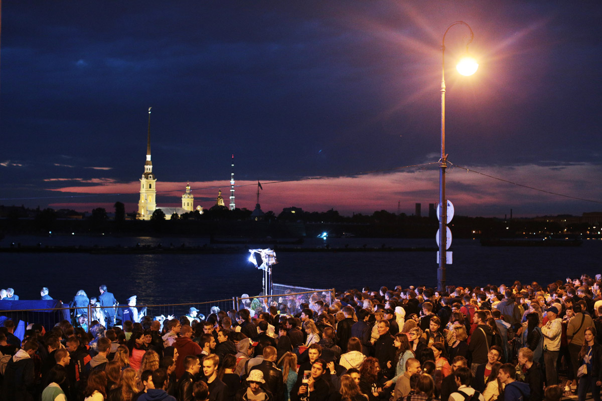 Фотография: НАВСЕГДА ЮНОСТЬ: как в этом году в Петербурге проходили легендарные 