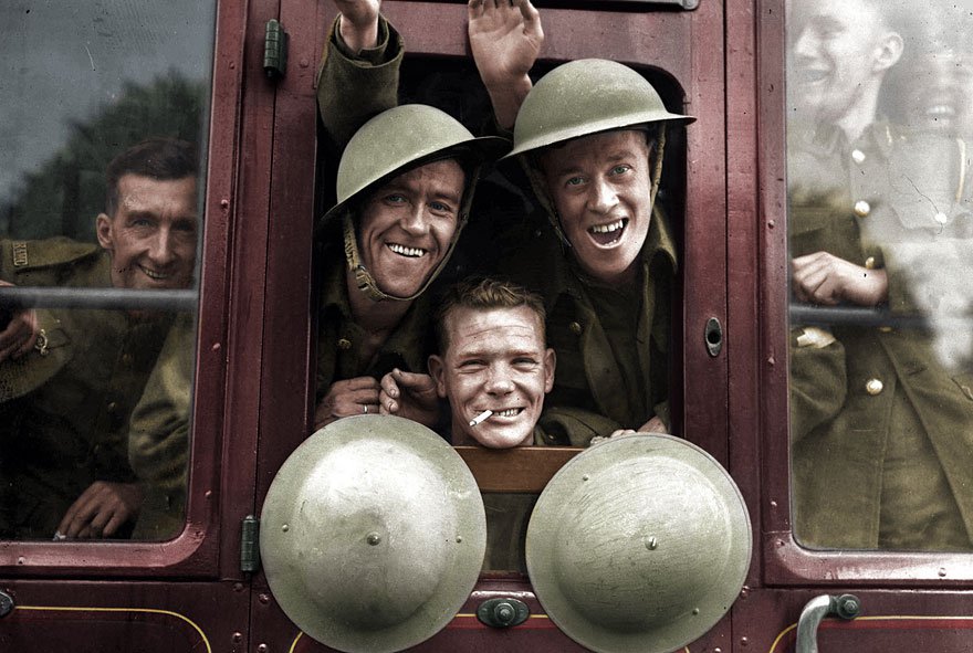 Британские солдаты во время отправки на Западный фронт, 1939 г. ФОТО