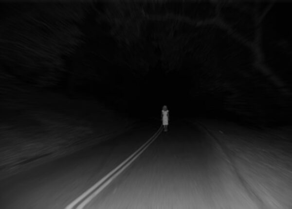 Ужас на трассе: реальное видео призрака на дороге