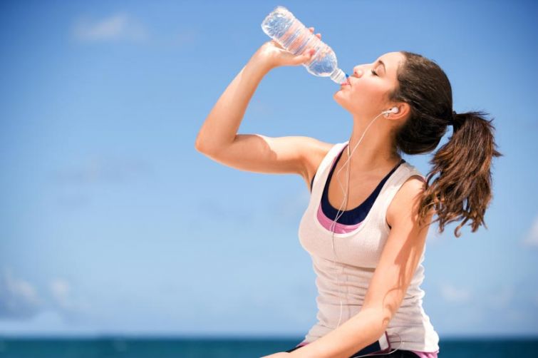 Фотография: 8 действенных советов, которые помогут приучиться пить больше воды №5 - BigPicture.ru
