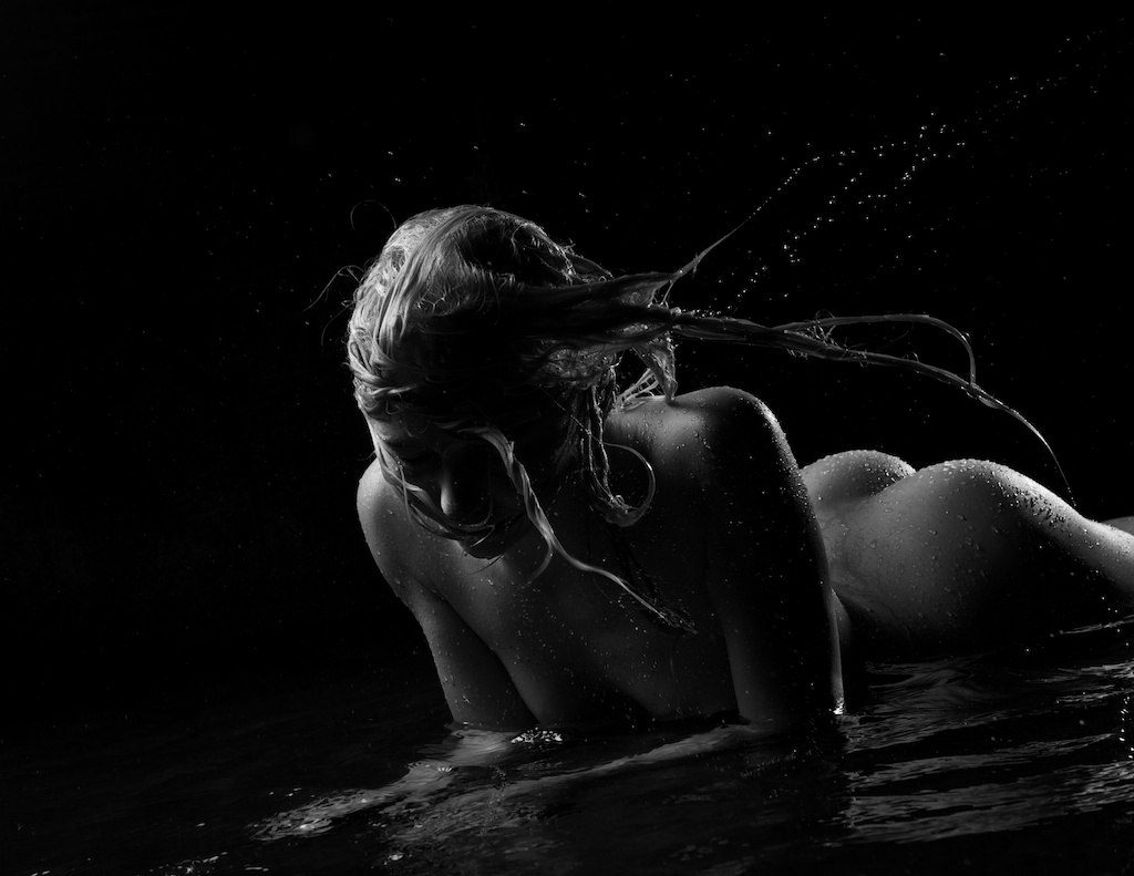 Фотография: Две самые прекрасные вещи на свете — голые девушки и вода №6 - BigPicture.ru