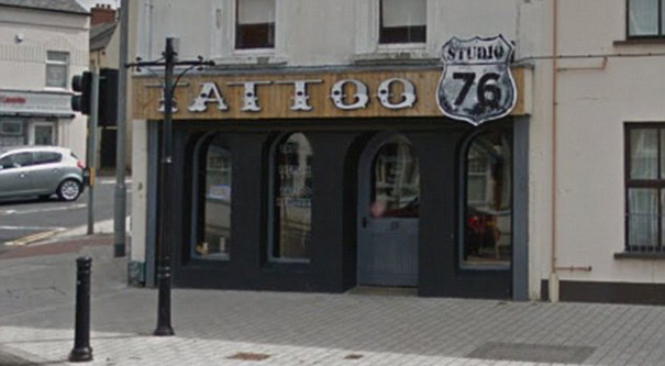 Фотография: Пропавшая 79-летняя старушка нашлась в тату-салоне, где набила свою первую в жизни татуировку! №6 - BigPicture.ru