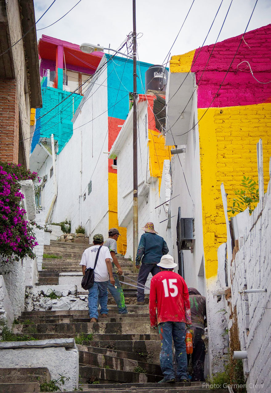 Фотография: Мексиканские власти попросили уличных художников разрисовать дома. Получилось очень круто №4 - BigPicture.ru