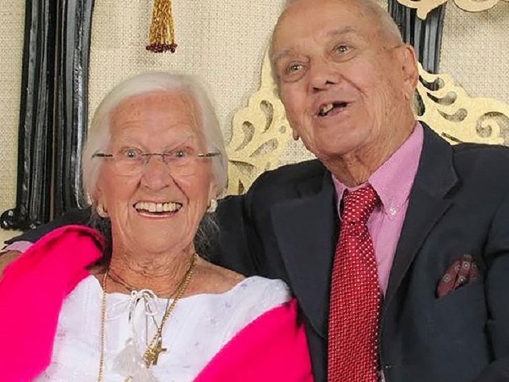 Фотография: После 75 лет брака они умерли одновременно — в объятиях друг друга №6 - BigPicture.ru