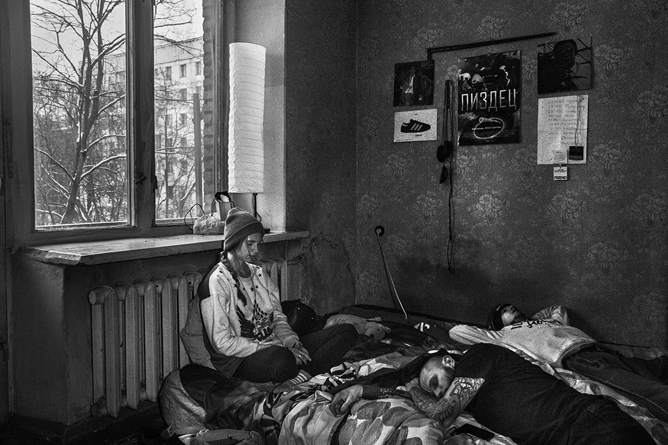 Фотография: Коллективный портрет поколения, которое вынуждено жить одним днем №23 - BigPicture.ru