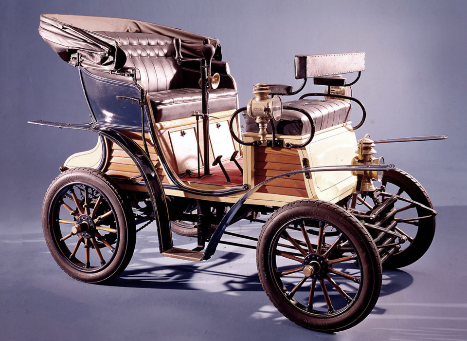 Фотография: Самые первые автомобили в истории крупнейших брендов №13 - BigPicture.ru