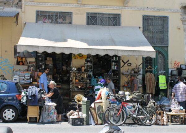 Как сегодня выглядит Эрму, когда-то самая фешенебельная улица в Греции