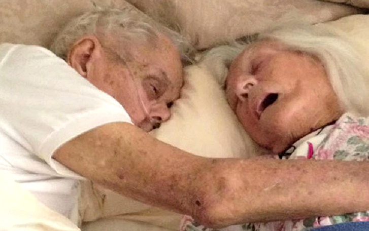 Фотография: После 75 лет брака они умерли одновременно — в объятиях друг друга №1 - BigPicture.ru
