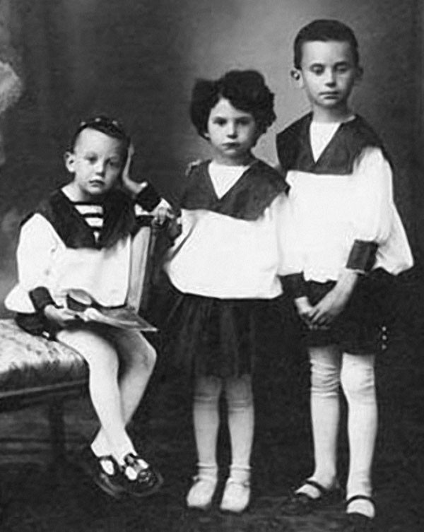 Фотография: Звезды нашего детства в кругу семьи. Фото из домашних архивов №11 - BigPicture.ru
