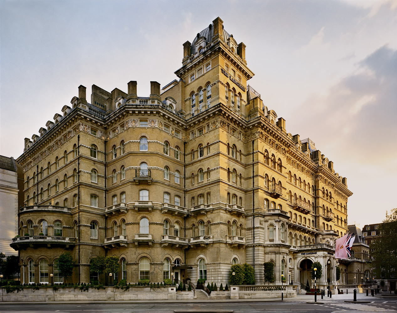 Фотография: Самые известные отели с настоящими призраками №6 - BigPicture.ru