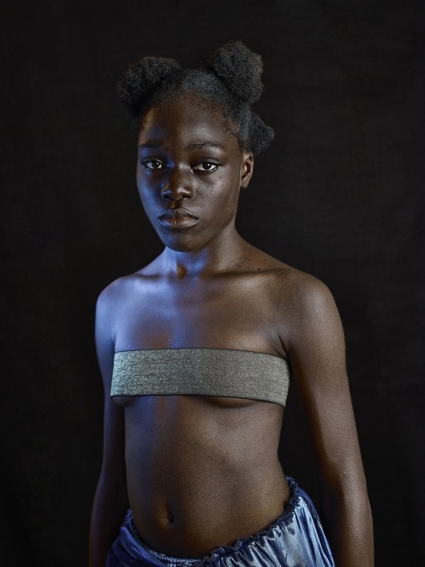 Шокирующая традиция Камеруна — утюжка груди. ФОТО