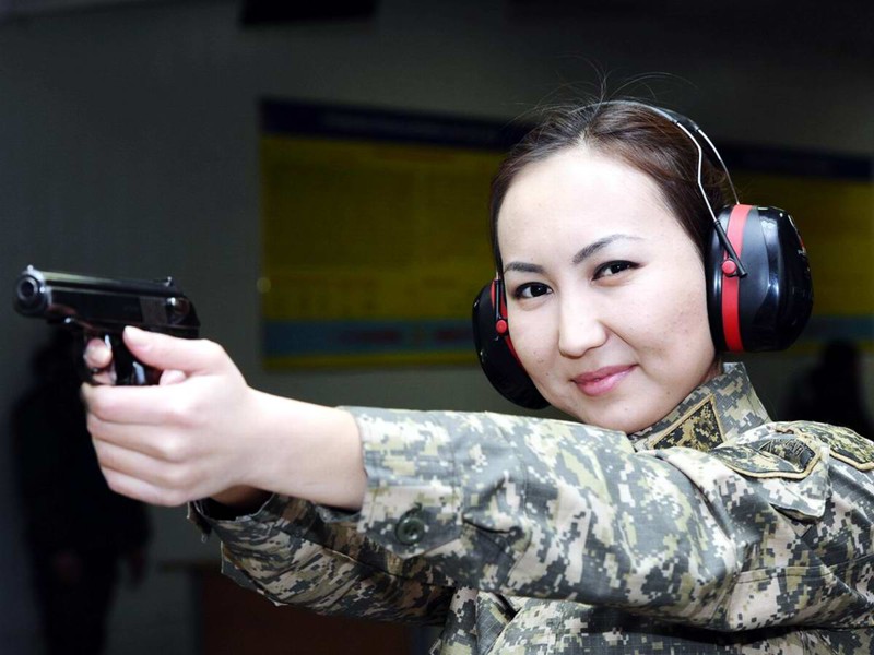 Фотография: Девушки из армии Казахстана №14 - BigPicture.ru