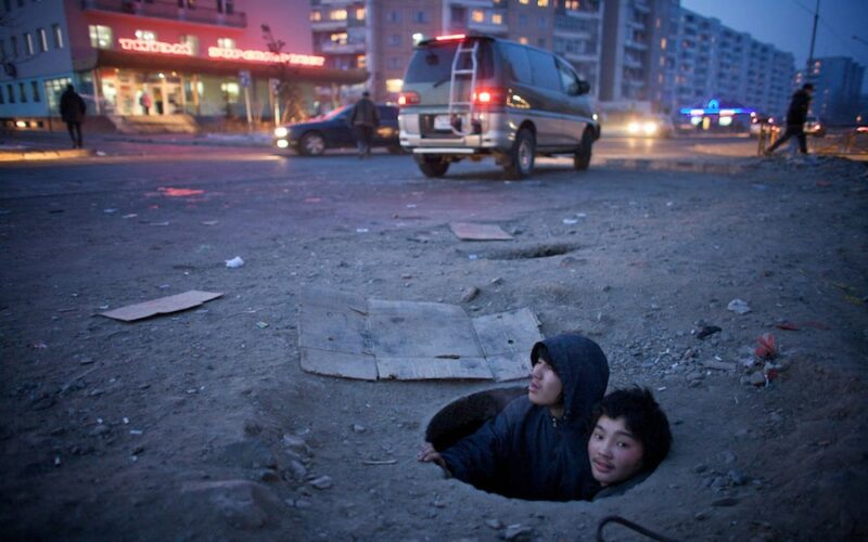 Фотография: 9 современных общин со всего мира, которые живут под землей №1 - BigPicture.ru