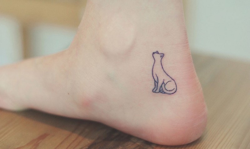 Фотография: 20 минималистических тату для любителей котиков №9 - BigPicture.ru
