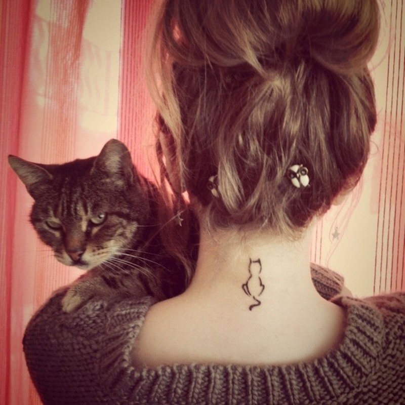Фотография: 20 минималистических тату для любителей котиков №10 - BigPicture.ru