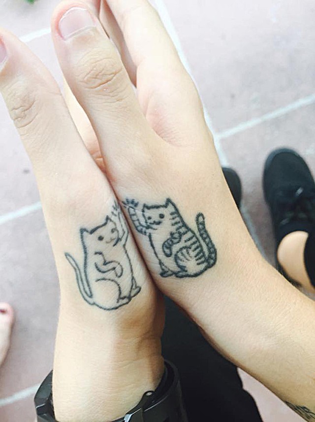 Фотография: 20 минималистических тату для любителей котиков №19 - BigPicture.ru