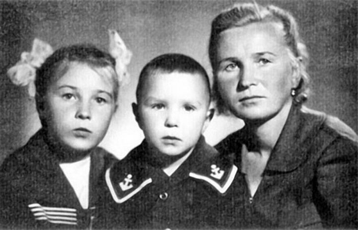 Фотография: Звезды нашего детства в кругу семьи. Фото из домашних архивов №26 - BigPicture.ru