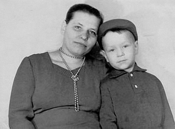 Фотография: Звезды нашего детства в кругу семьи. Фото из домашних архивов №22 - BigPicture.ru