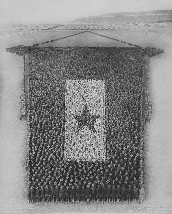 Патриотические массовые фото Артура Молла времен Первой Мировой